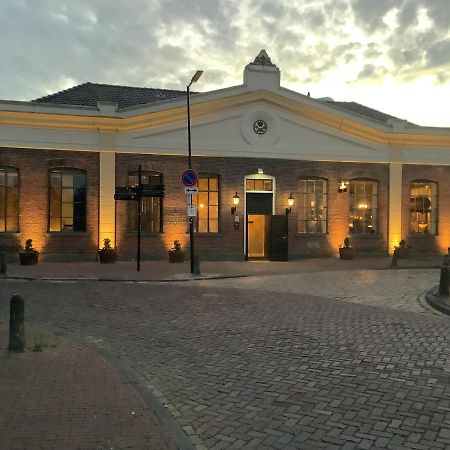 Boutique Hotel De Oude Veste ヘレヴートスライス エクステリア 写真