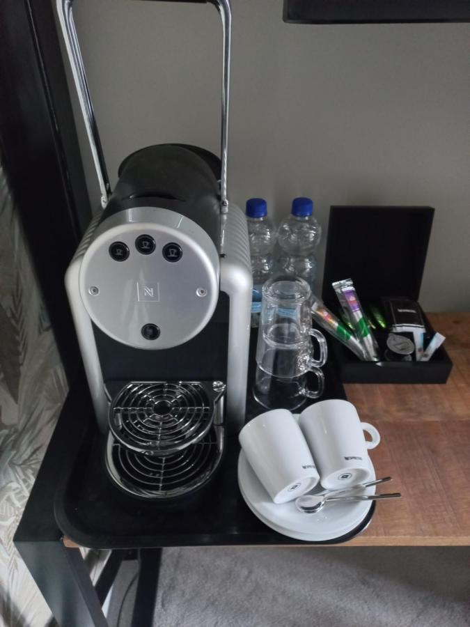 Boutique Hotel De Oude Veste ヘレヴートスライス エクステリア 写真